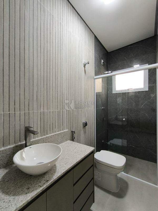 Casa Residencial à venda no bairro Centro: WC SUÍTE 2