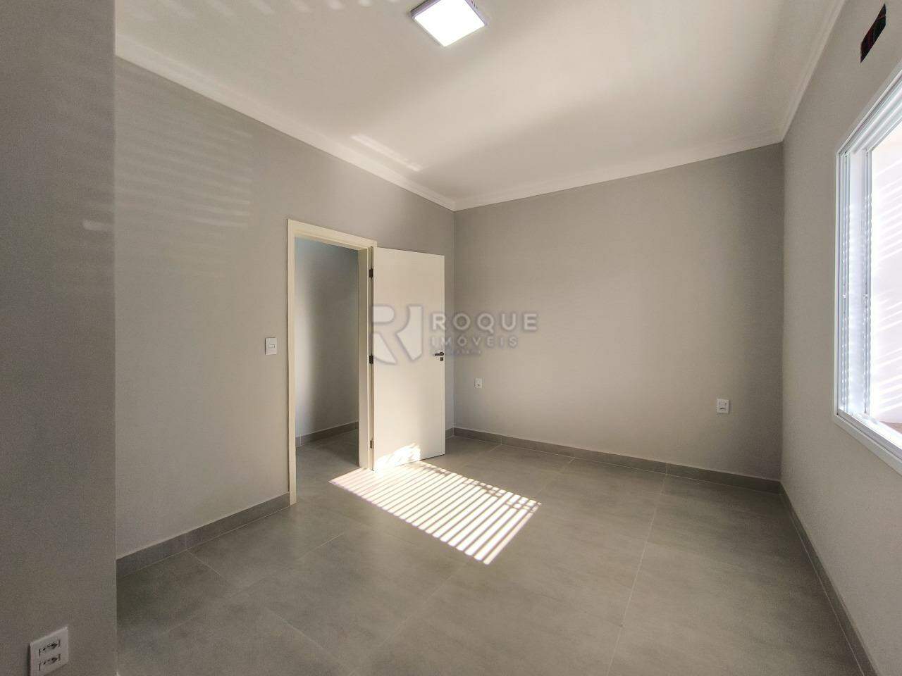 Casa Residencial à venda no bairro Centro: SUÍTE 1