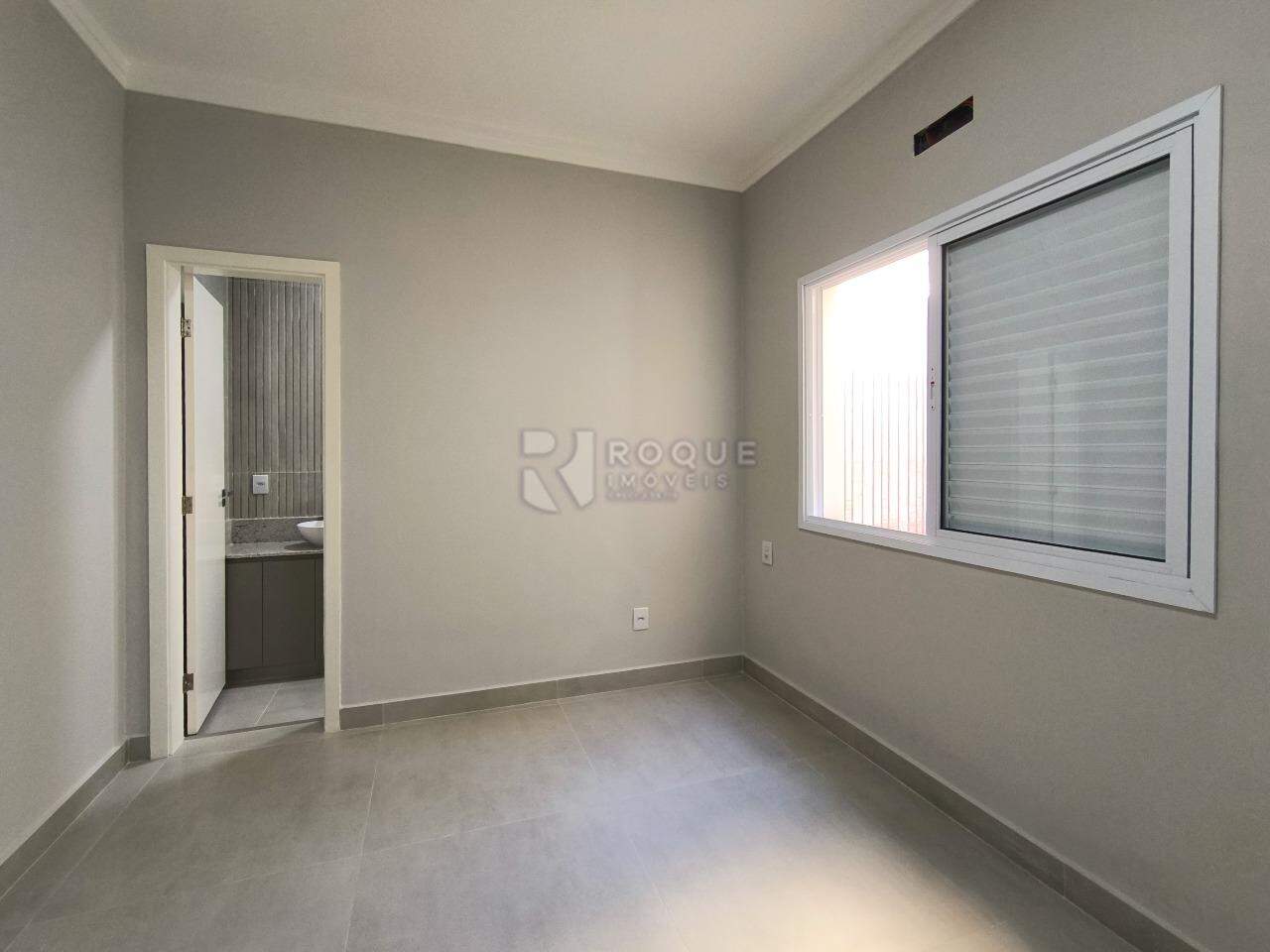 Casa Residencial à venda no bairro Centro: SUÍTE 2