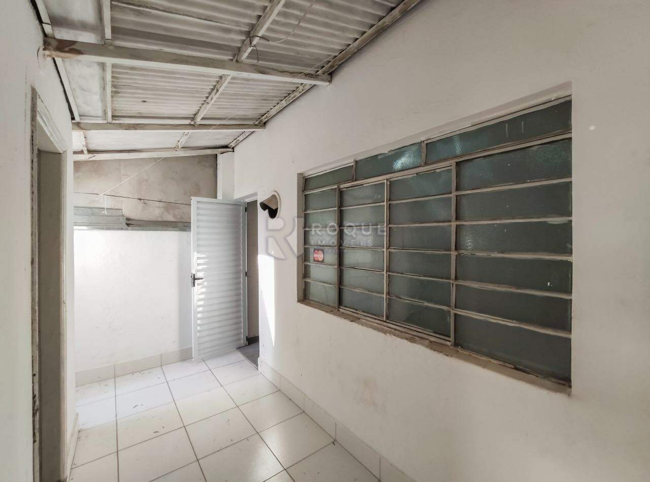 Salas/Conjuntos para aluguel no bairro Centro: Fundo