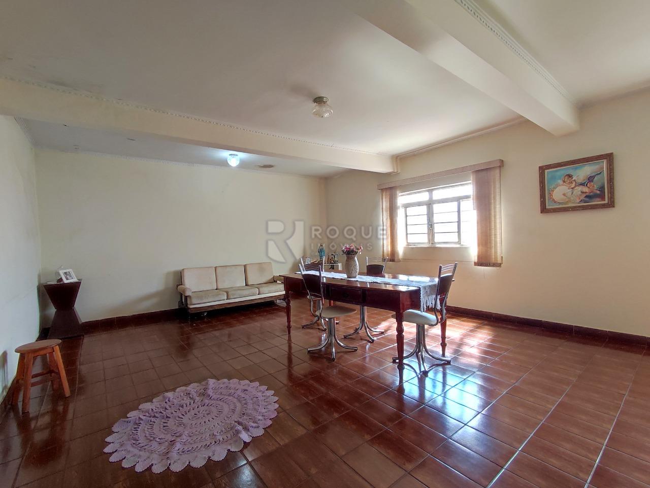 Casa Residencial à venda no bairro Vila Camargo: SALA / APARTAMENTO