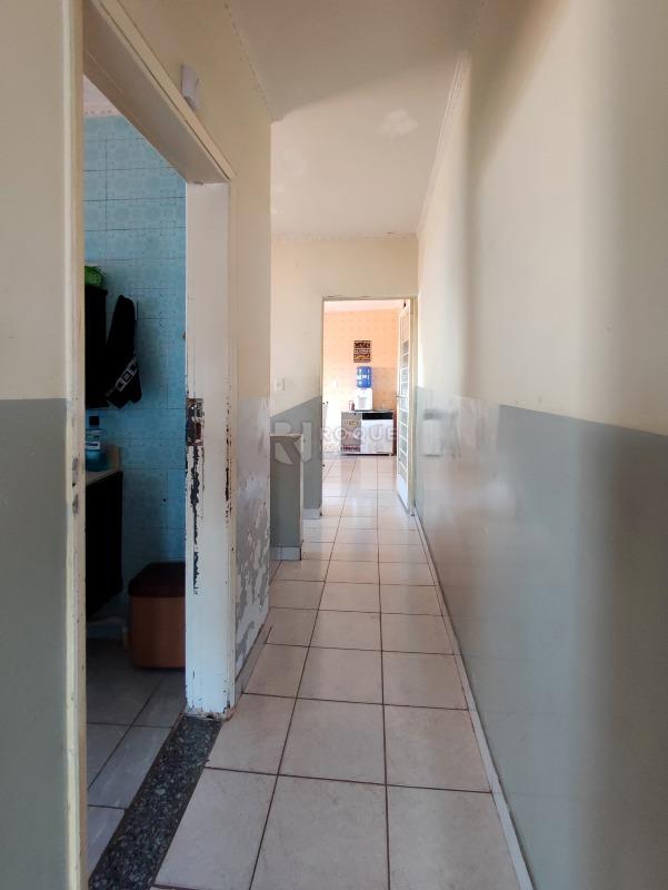 Casa Residencial à venda no bairro Vila Camargo: CORREDOR INTERNO / APARTAMENTO