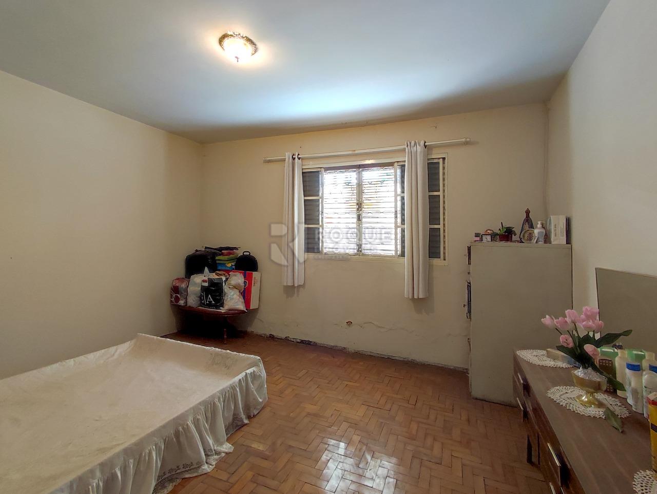 Casa Residencial à venda no bairro Vila Camargo: DORMITÓRIO 1 / CASA