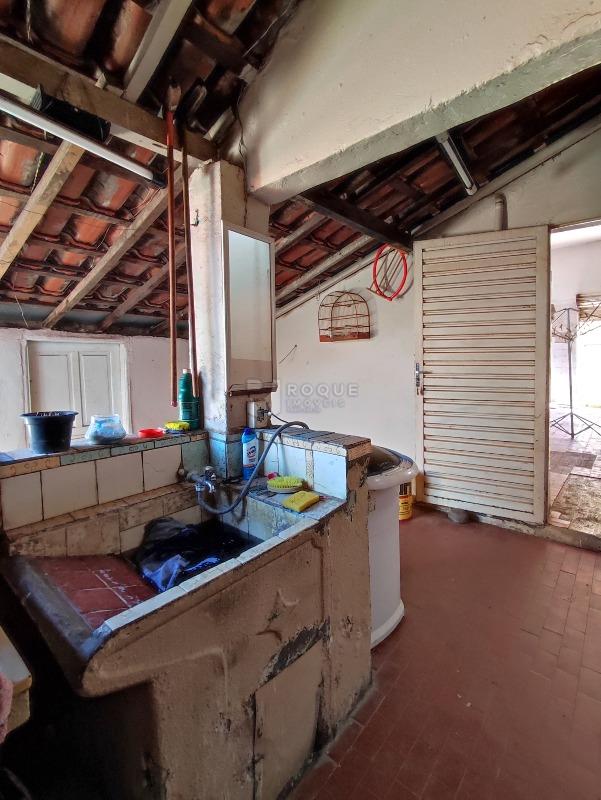 Casa Residencial à venda no bairro Vila Camargo: LAVANDERIA / CASA