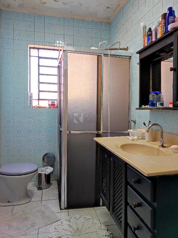 Casa Residencial à venda no bairro Vila Camargo: BANHEIRO / APARTAMENTO