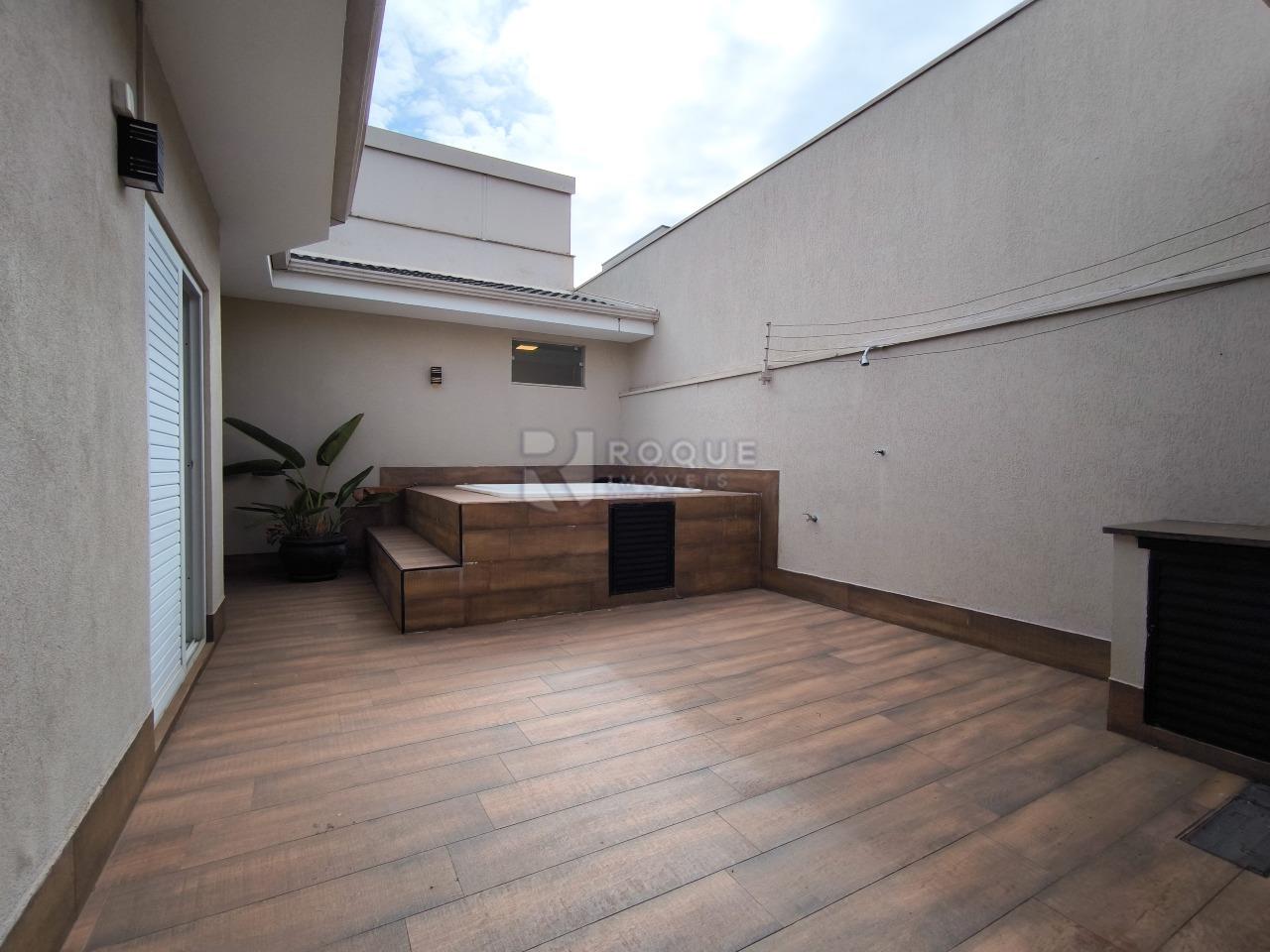 Casa em condomínio à venda no bairro Parque Residencial Roland: ÁREA EXTERNA