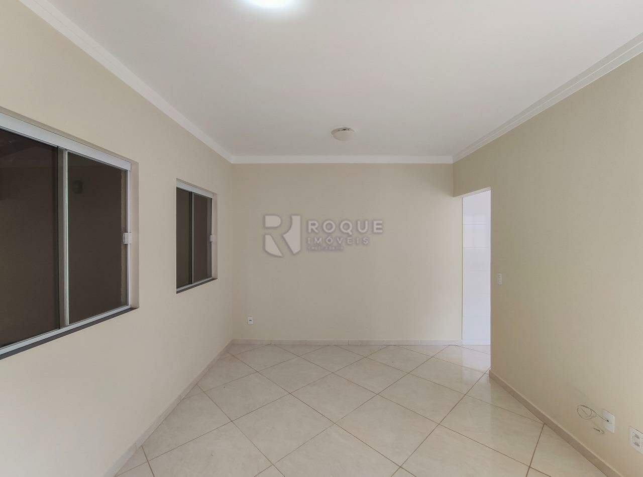 Casa Residencial para aluguel no bairro Villa Fior: Sala 