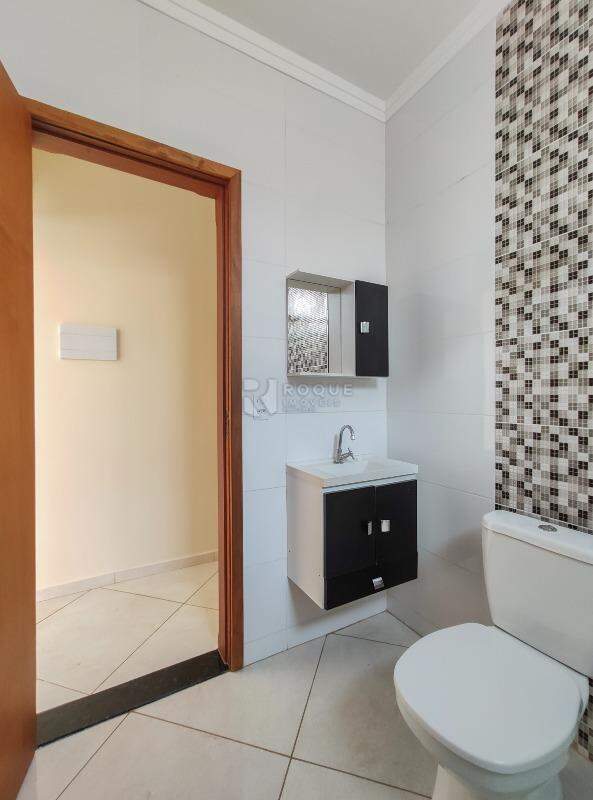 Casa Residencial para aluguel no bairro Villa Fior: WC social 