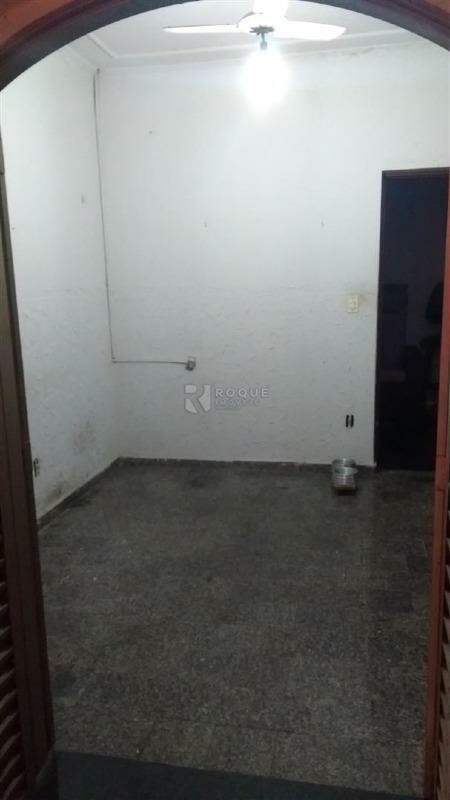 Casa Residencial à venda no bairro Vila Queiroz: