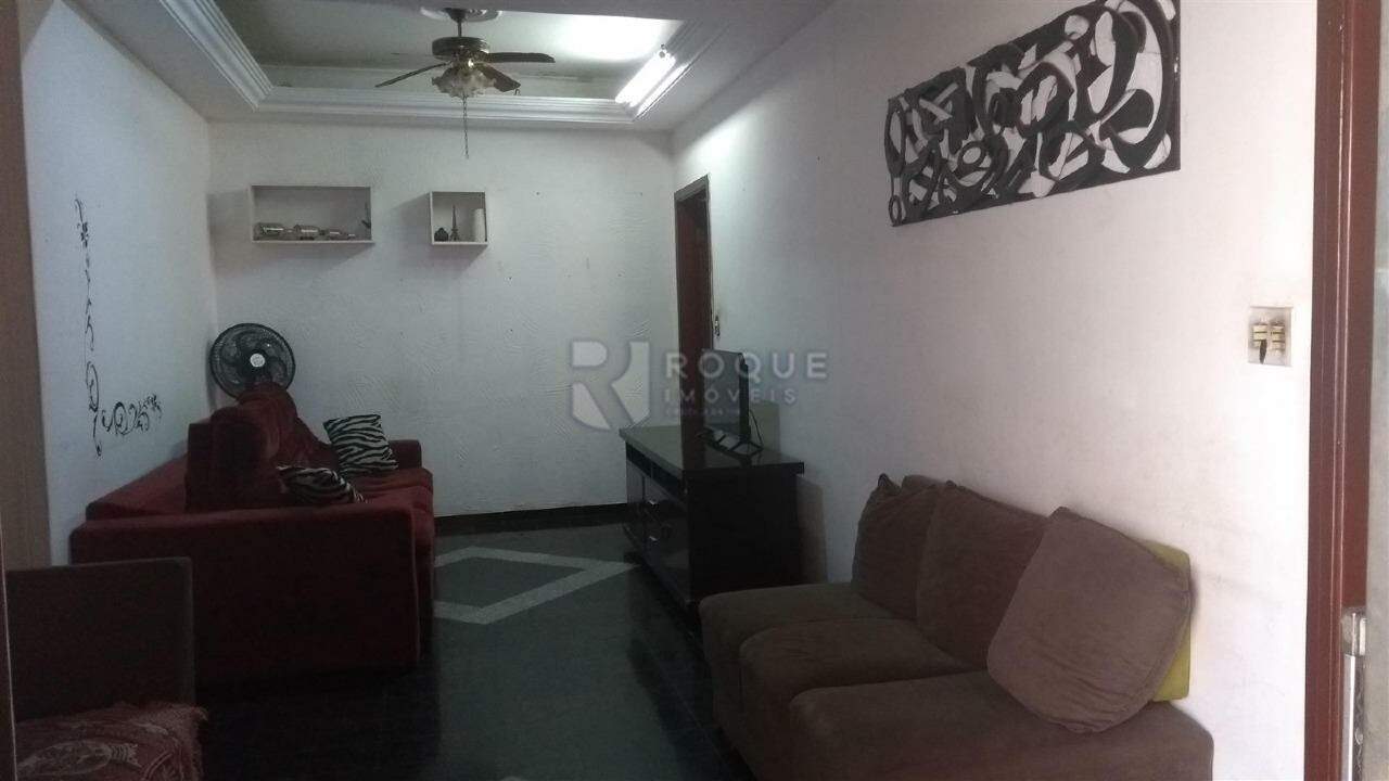 Casa Residencial à venda no bairro Vila Queiroz: