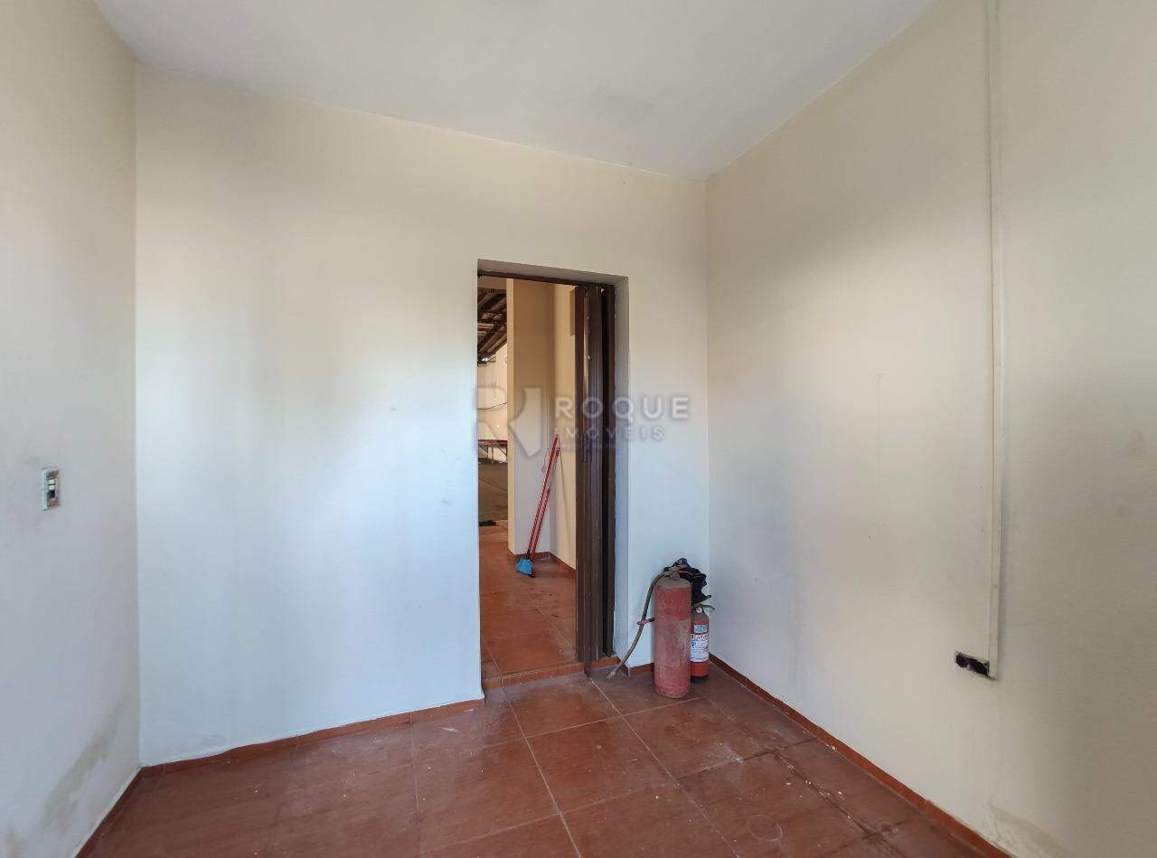 Salão para aluguel no bairro Jardim Elisa Fumagalli: Sala 