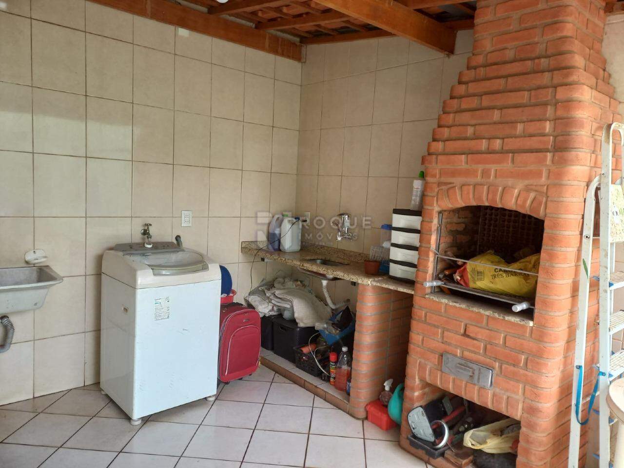 Casa Residencial à venda no bairro Jardim do Lago: 