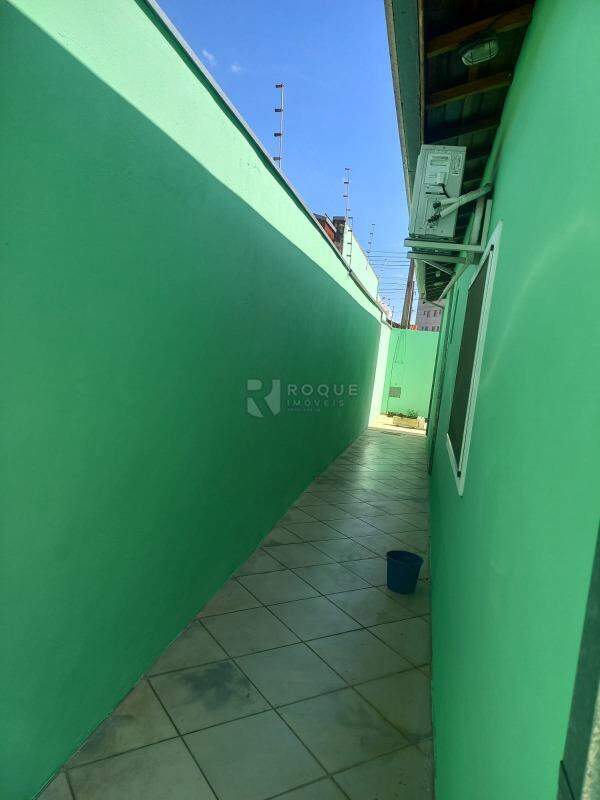 Casa Residencial à venda no bairro Jardim do Lago: 