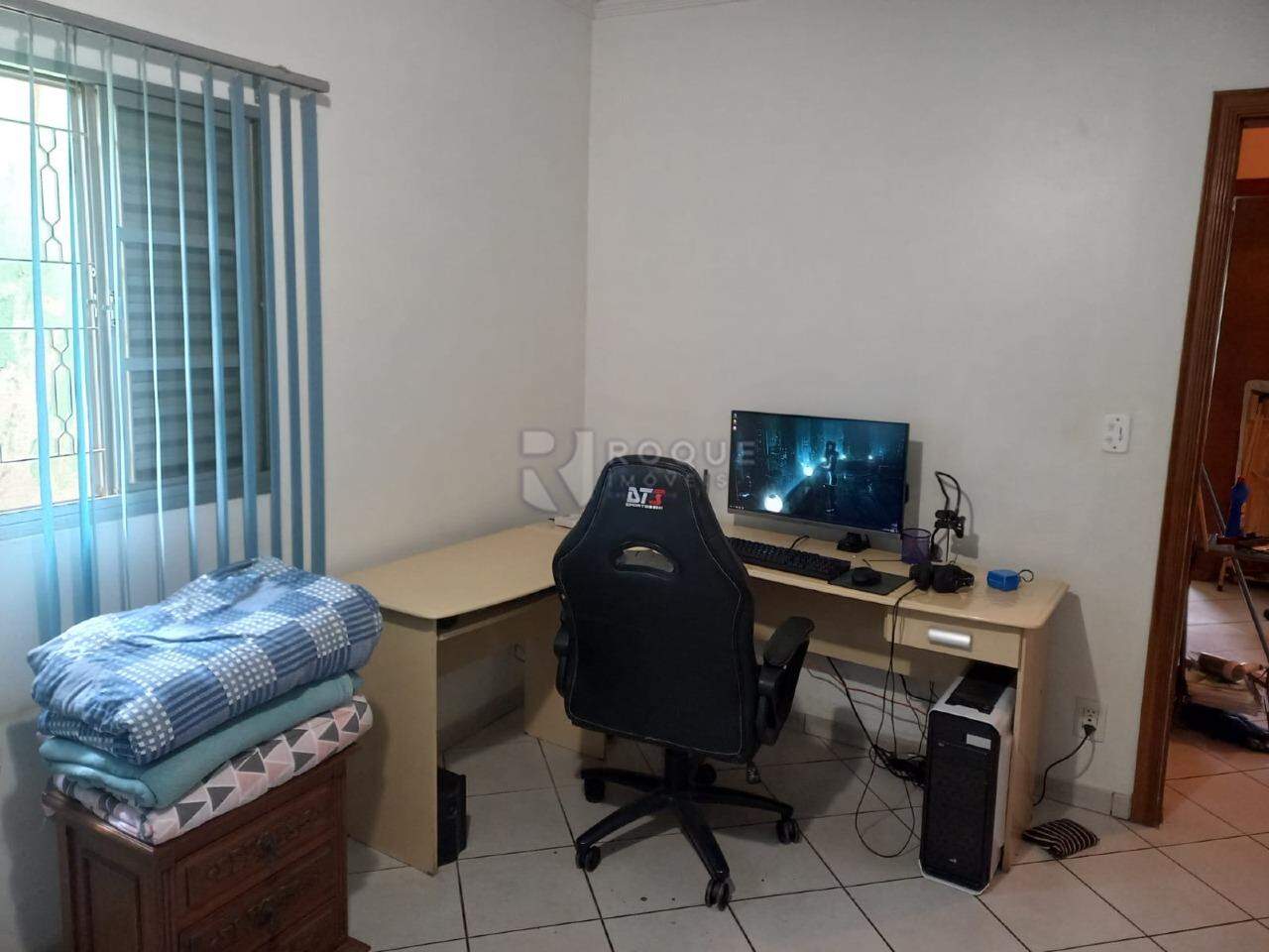 Casa Residencial à venda no bairro Jardim do Lago: 