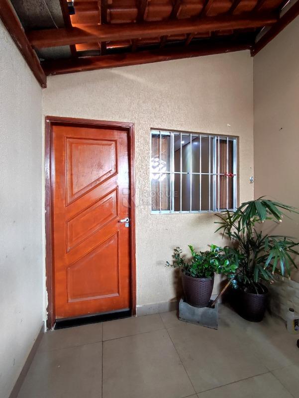 Casa Residencial à venda no bairro Jardim São Lourenço: ENTRADA