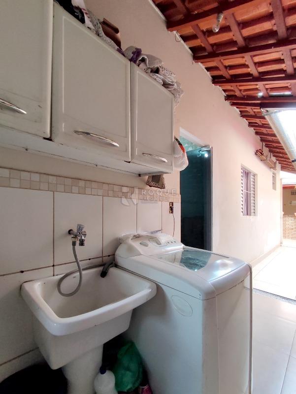 Casa Residencial à venda no bairro Jardim São Lourenço: LAVANDERIA