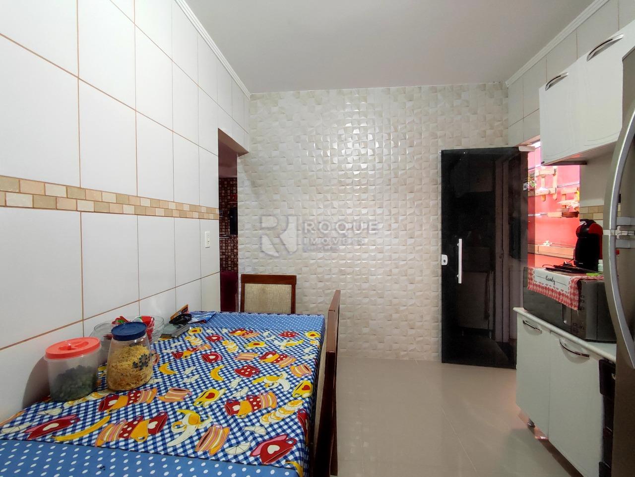 Casa Residencial à venda no bairro Jardim São Lourenço: COZINHA