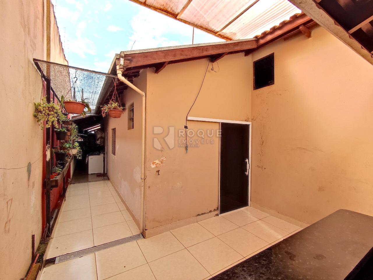 Casa Residencial à venda no bairro Jardim São Lourenço: FUNDOS