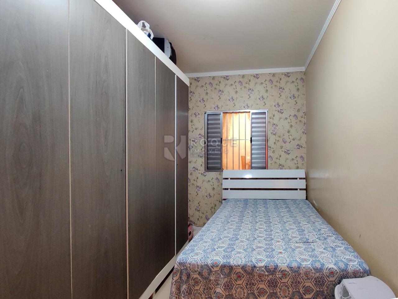 Casa Residencial à venda no bairro Jardim São Lourenço: DORMITÓRIO 1