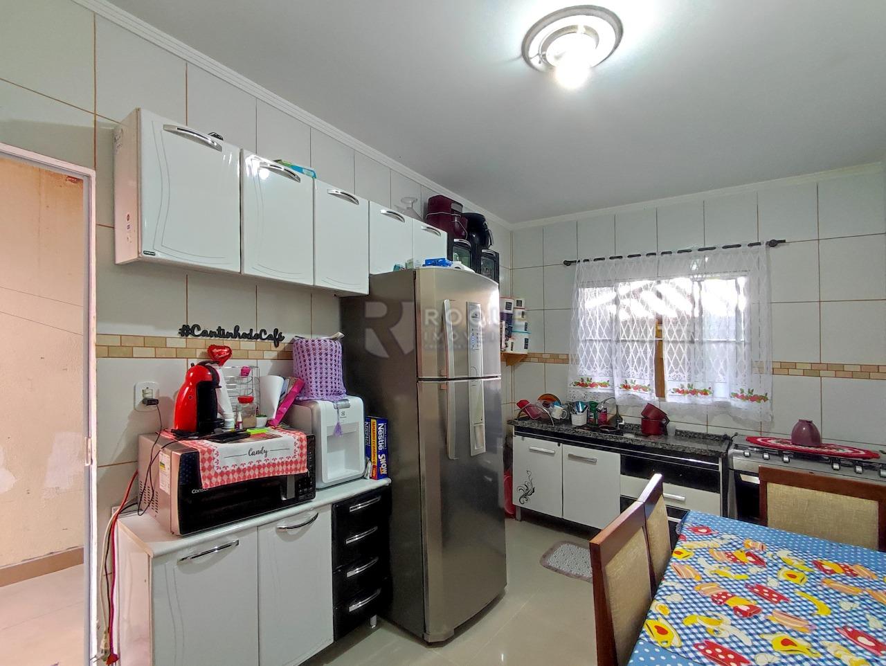 Casa Residencial à venda no bairro Jardim São Lourenço: COZINHA