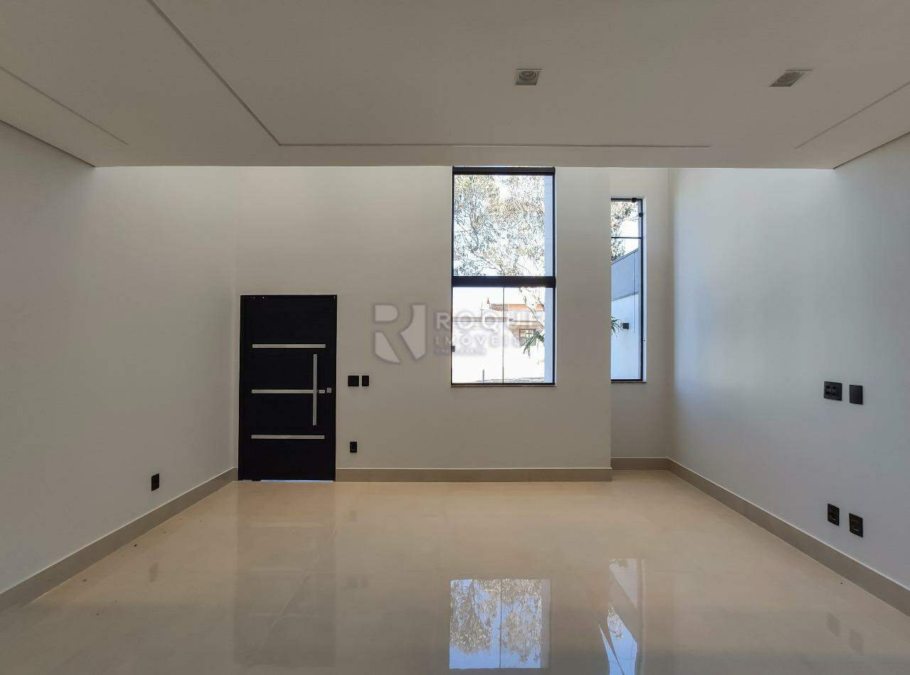 Casa em condomínio para aluguel no bairro Parque Residencial Roland: Sala 