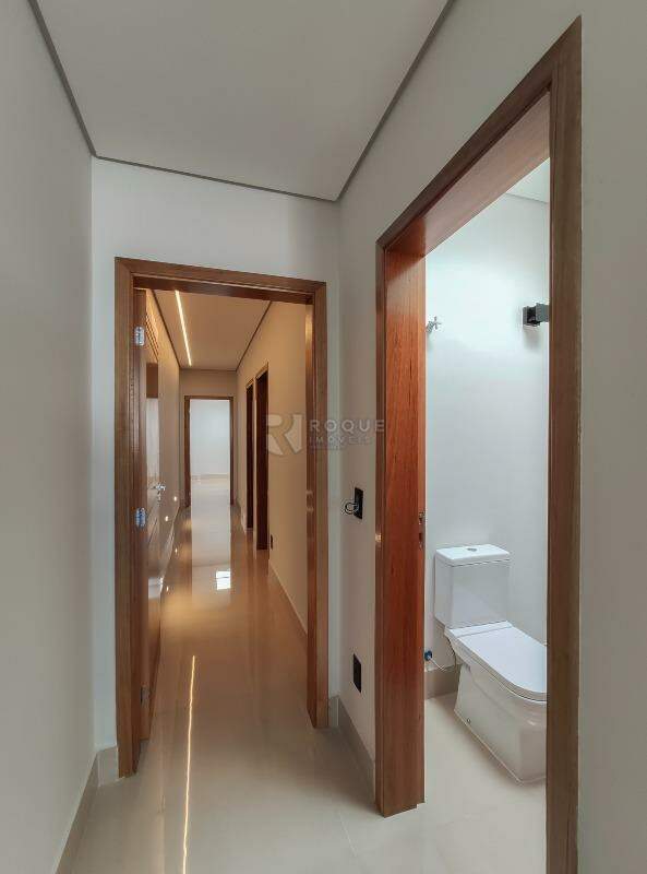 Casa em condomínio para aluguel no bairro Parque Residencial Roland: Hall / lavabo