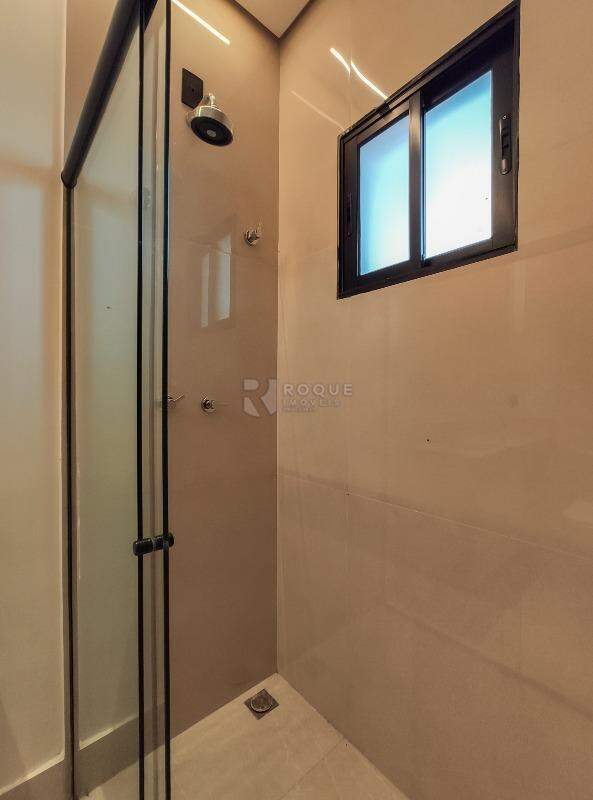 Casa em condomínio para aluguel no bairro Parque Residencial Roland: WC suíte