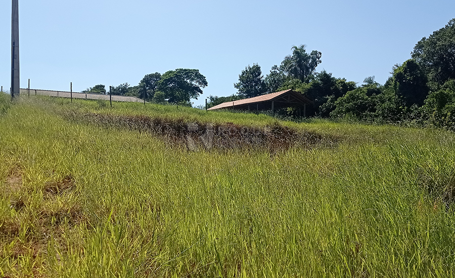 Terreno em condomínio à venda no bairro Bairro dos Pires: 
