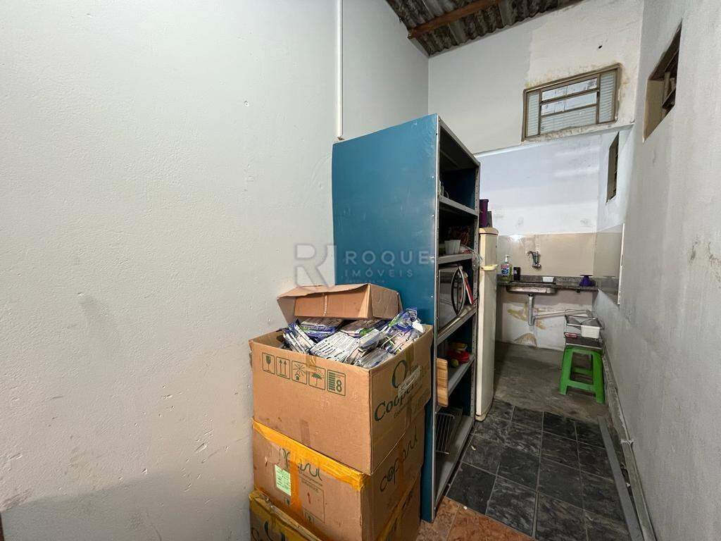 Salão à venda no bairro Jardim Aguas da Serra: COZINHA
