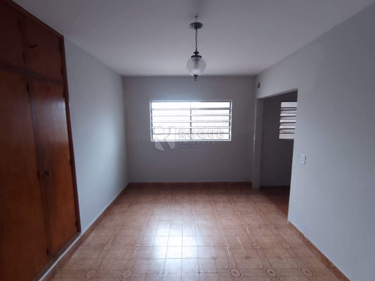 Casa Comercial para aluguel no bairro Centro: