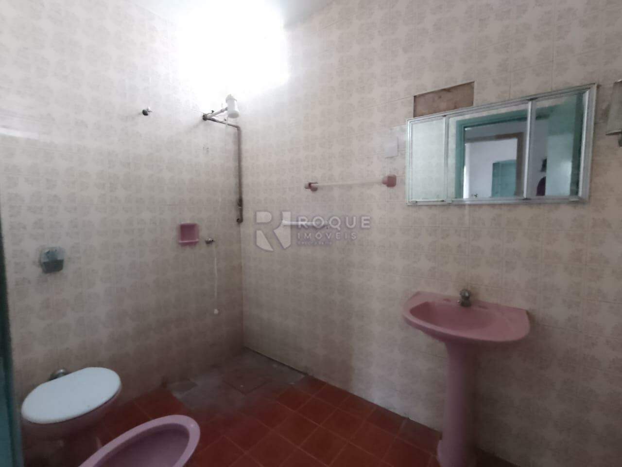Casa Comercial para aluguel no bairro Centro: