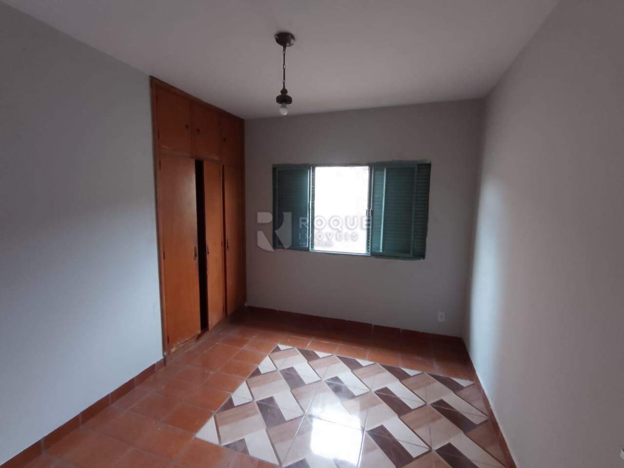 Casa Comercial para aluguel no bairro Centro: