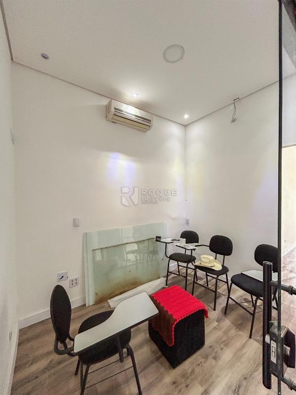 Casa Comercial para aluguel no bairro Vila Gioto: Sala 3