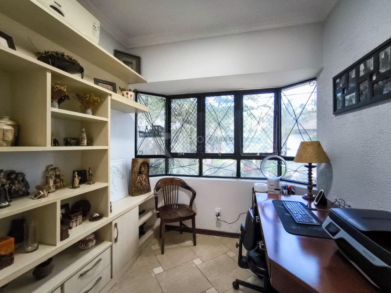 Casa em condomínio à venda no bairro Jardim Residencial Alto Da Capela: ESCRITÓRIO