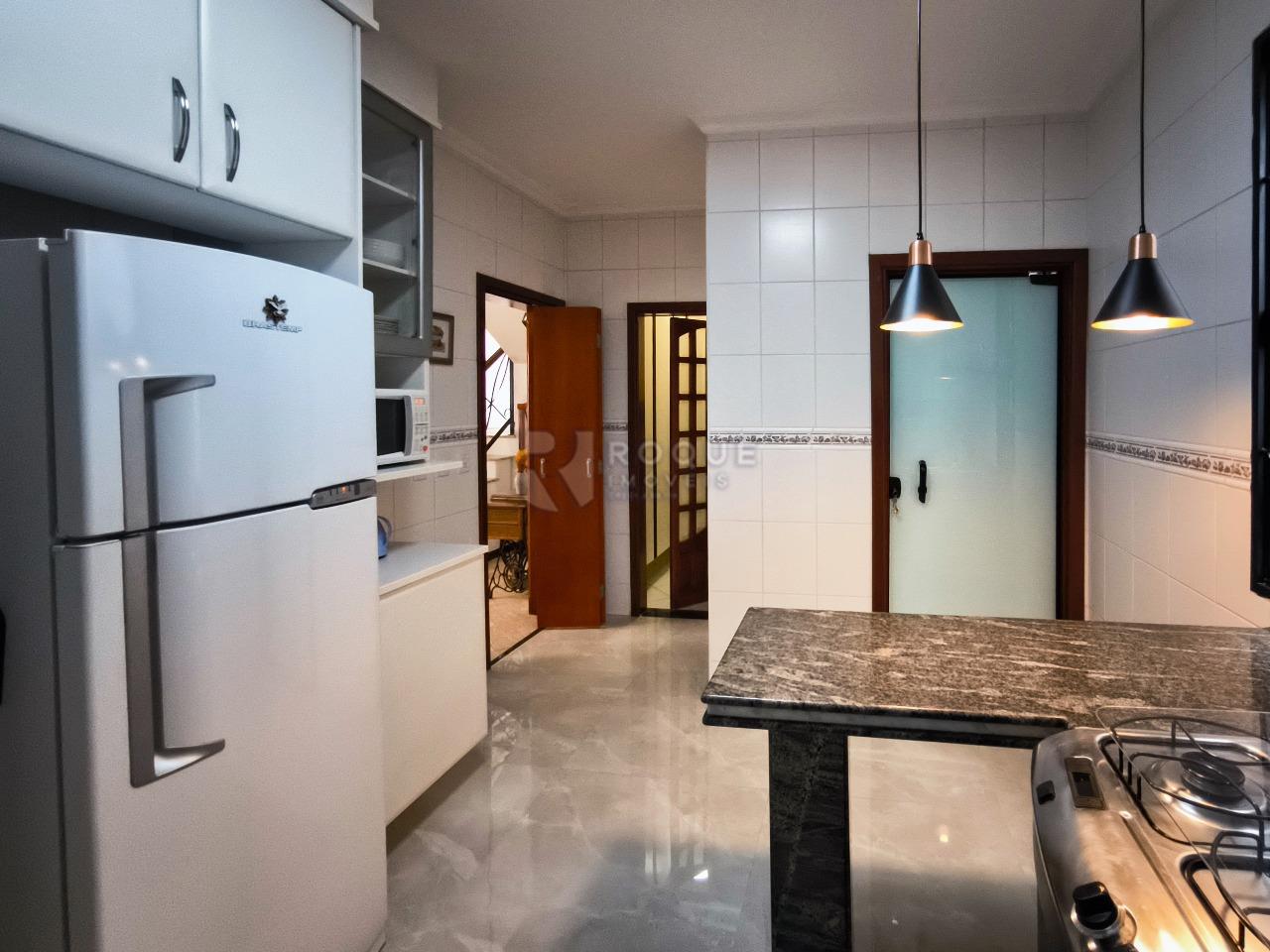 Casa em condomínio à venda no bairro Jardim Residencial Alto Da Capela: COZINHA