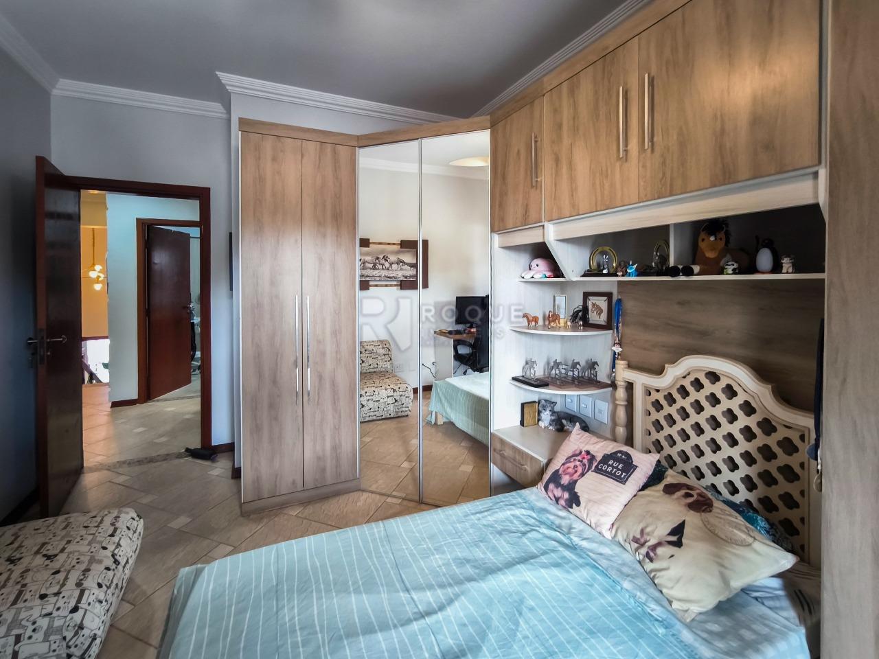 Casa em condomínio à venda no bairro Jardim Residencial Alto Da Capela: SUÍTE 2