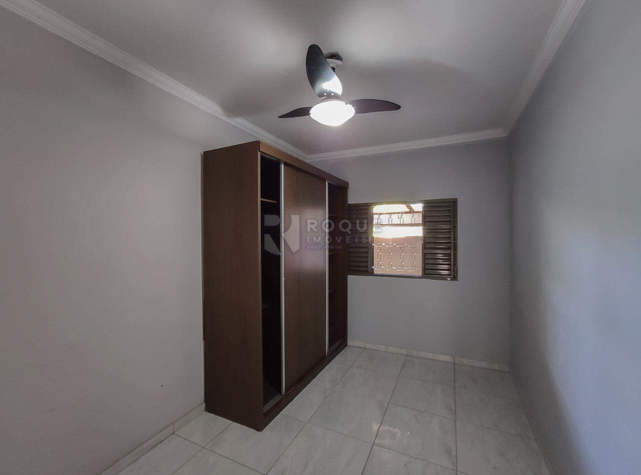 Casa Residencial para aluguel no bairro Jardim Lagoa Nova: Dormitório 1