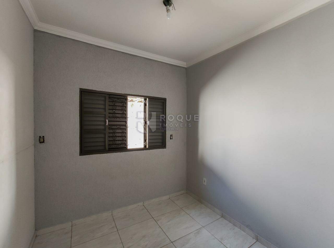Casa Residencial para aluguel no bairro Jardim Lagoa Nova: Dormitório 2