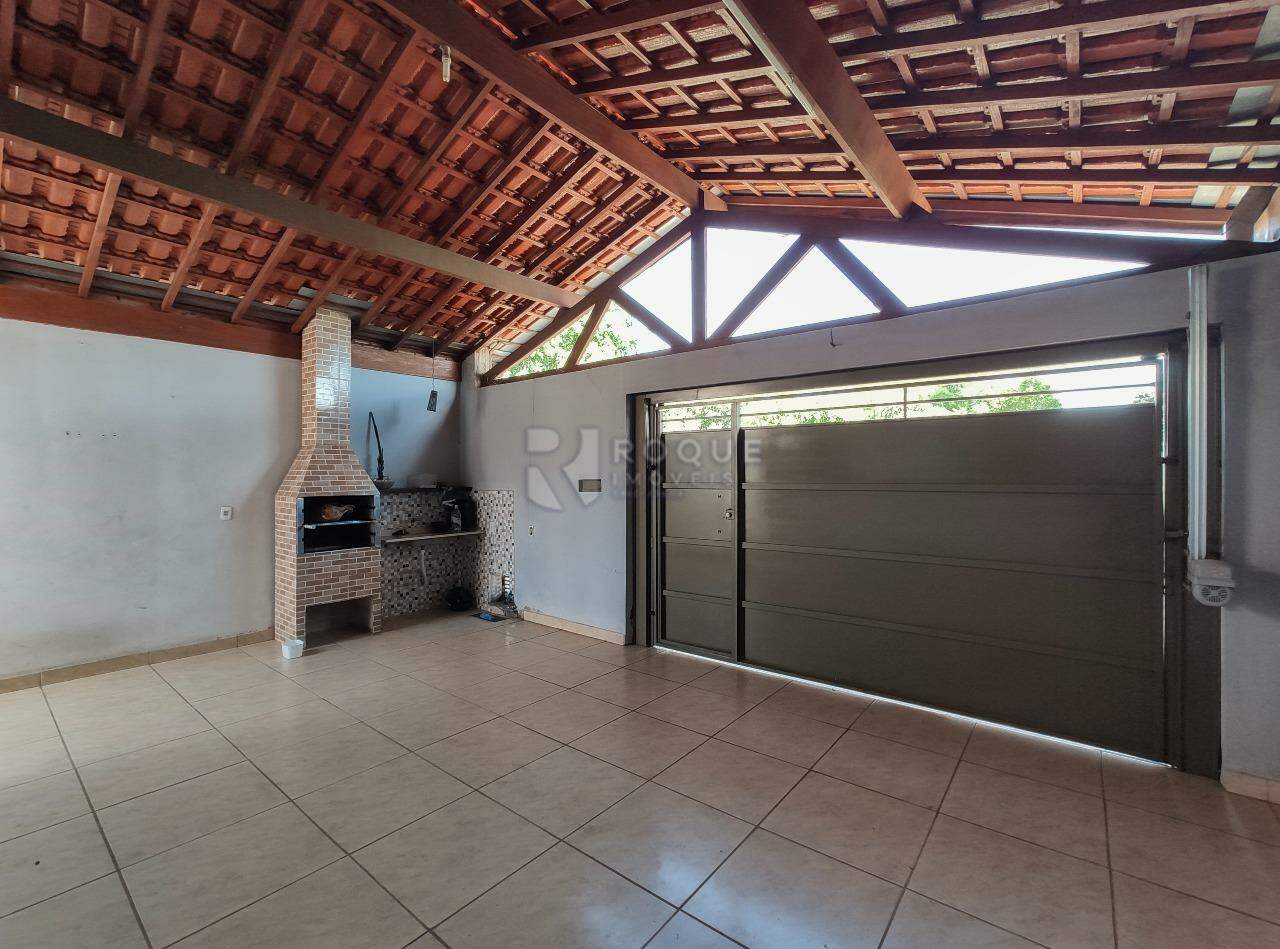 Casa Residencial para aluguel no bairro Jardim Lagoa Nova: Garagem 