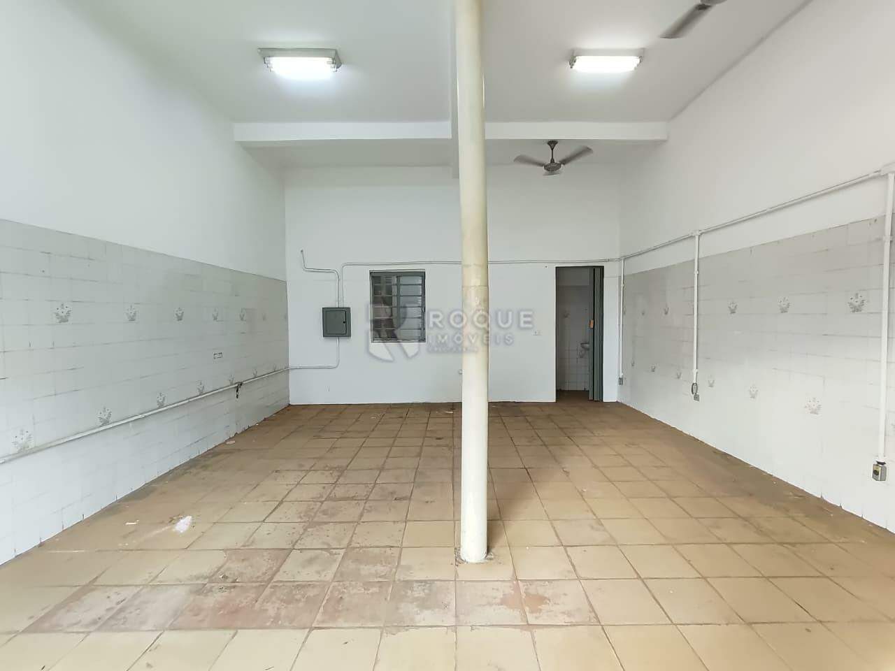 Salão para aluguel no bairro Jardim Boa Esperança: Salão