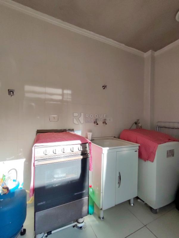 Casa Residencial à venda no bairro Parque Hippolyto: LAVANDERIA