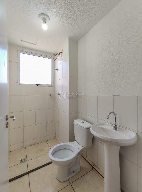 Apartamento para aluguel no bairro Residencial Costa Verde: WC social