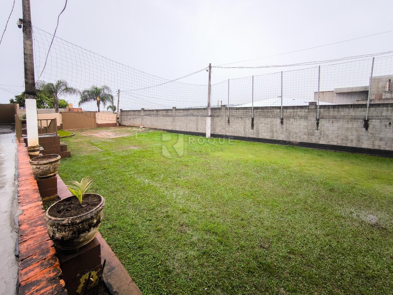 Chácara à venda no bairro Bairro do Pinhal: CAMPO DE FUTEBOL
