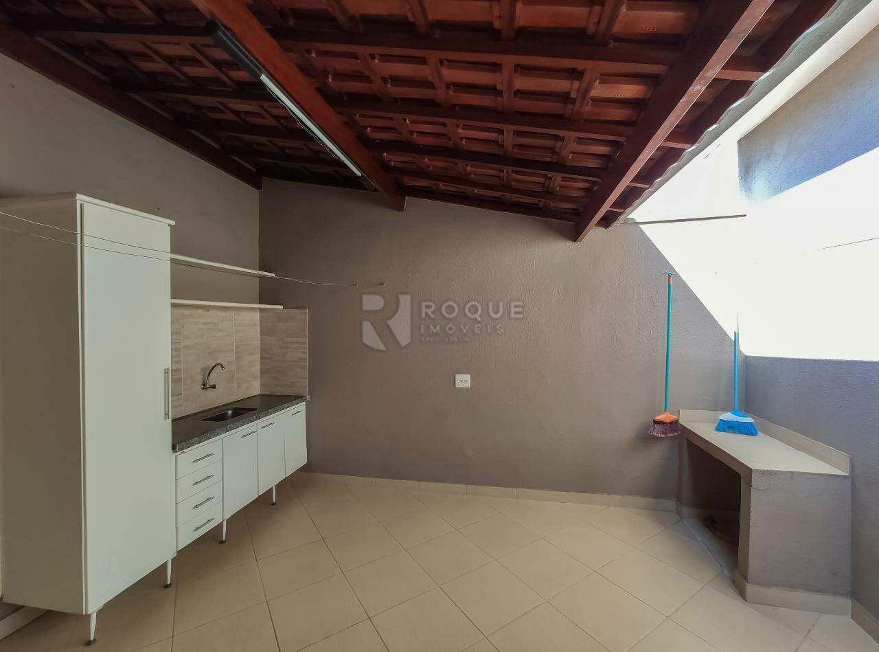 Casa Residencial para aluguel no bairro Vila São João: Rancho fundo