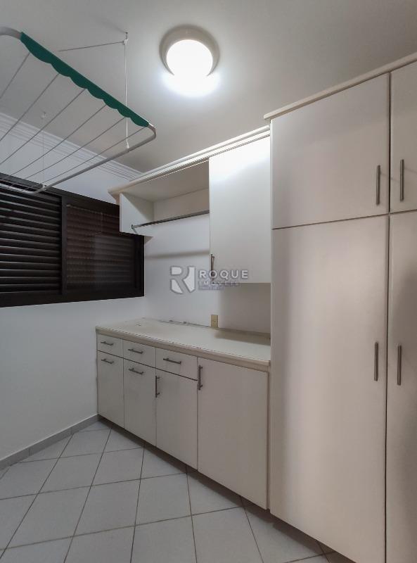Apartamento à venda no bairro Centro: 