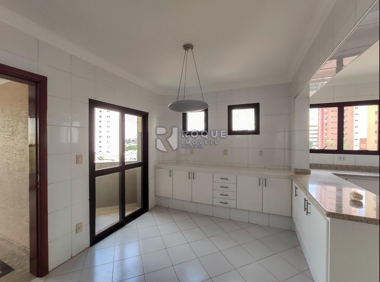 Apartamento à venda no bairro Centro: 