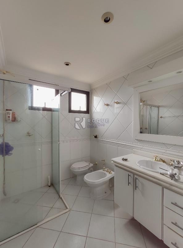 Apartamento à venda no bairro Centro: 