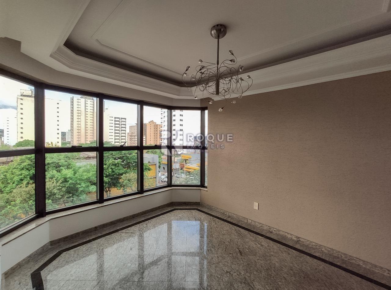 Apartamento à venda no bairro Centro: 