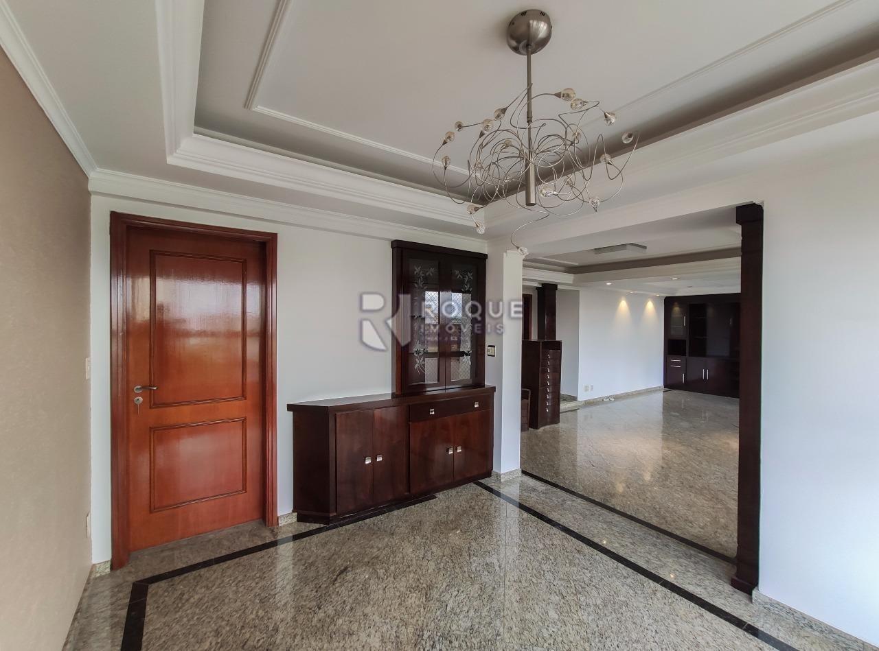 Apartamento à venda no bairro Centro: 