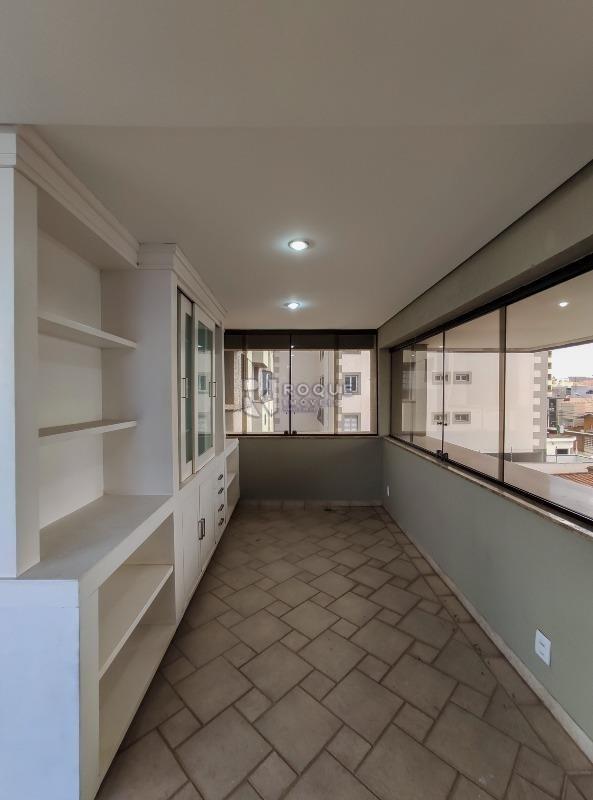 Apartamento à venda no bairro Centro: 